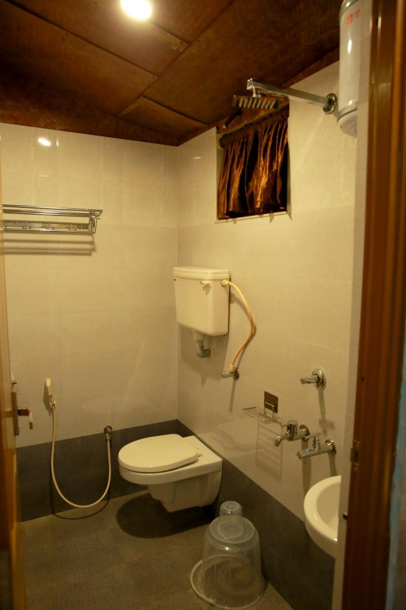 Snow Hills Resorts Thekkady Exterior photo