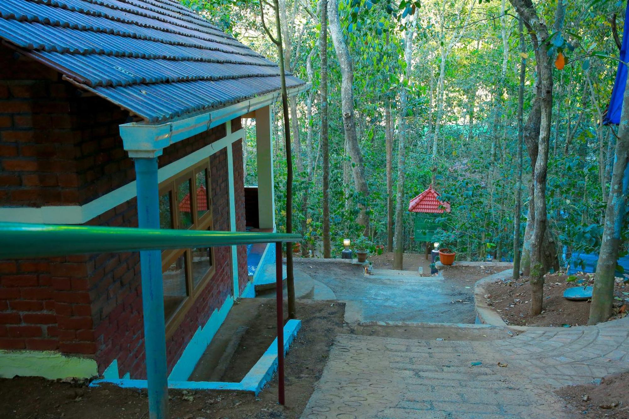 Snow Hills Resorts Thekkady Exterior photo