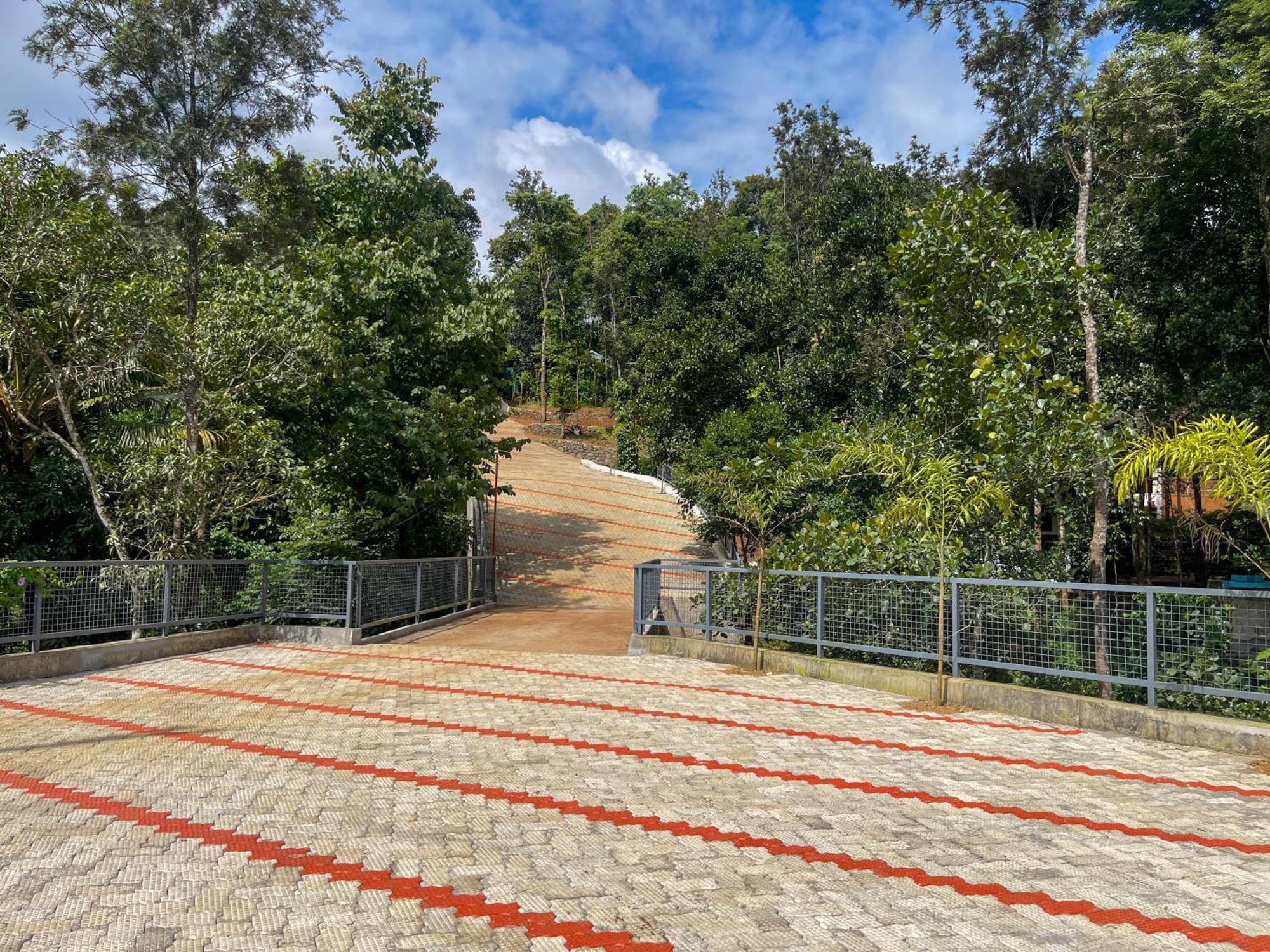 Snow Hills Resorts Thekkady Exterior photo